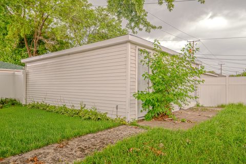 Tiny photo for 9318 S Peoria Street, Chicago, IL 60620 (MLS # 12431312)