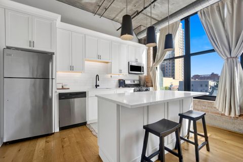 Tiny photo for 1516 S Wabash Avenue #401, Chicago, IL 60605 (MLS # 12464786)