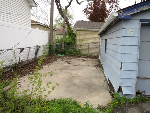 Tiny photo for 240 Linden Avenue, Bellwood, IL 60104 (MLS # 12370692)
