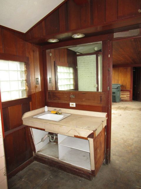 Tiny photo for 240 Linden Avenue, Bellwood, IL 60104 (MLS # 12370692)