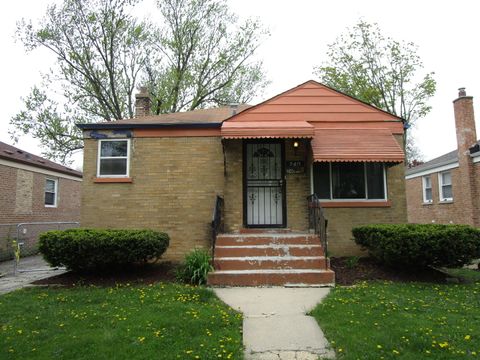 Tiny photo for 240 Linden Avenue, Bellwood, IL 60104 (MLS # 12370692)