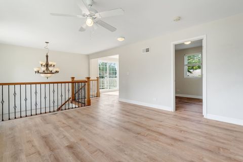 Tiny photo for 201 W Potomac Avenue, Lombard, IL 60148 (MLS # 12471796)