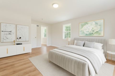 Tiny photo for 201 W Potomac Avenue, Lombard, IL 60148 (MLS # 12471796)