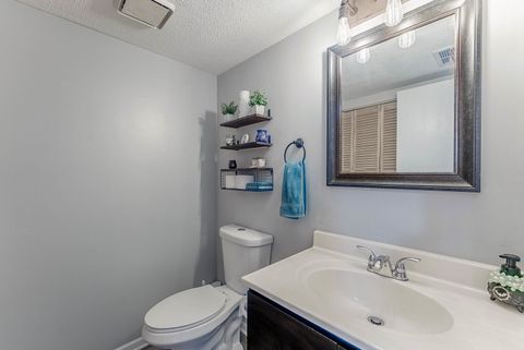 Tiny photo for 664 Wedgewood Drive, Hanover Park, IL 60133 (MLS # 12504336)