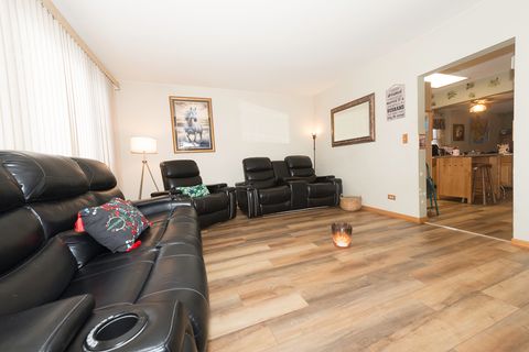 Tiny photo for 3916 N Pontiac Avenue, Chicago, IL 60634 (MLS # 12617429)