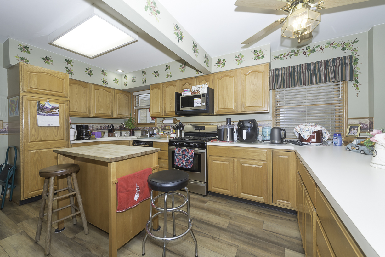 3916 N Pontiac Avenue