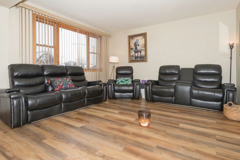 Tiny photo for 3916 N Pontiac Avenue, Chicago, IL 60634 (MLS # 12617429)