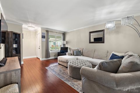 Tiny photo for 1955 N Heritage Drive, Palatine, IL 60074 (MLS # 12613997)