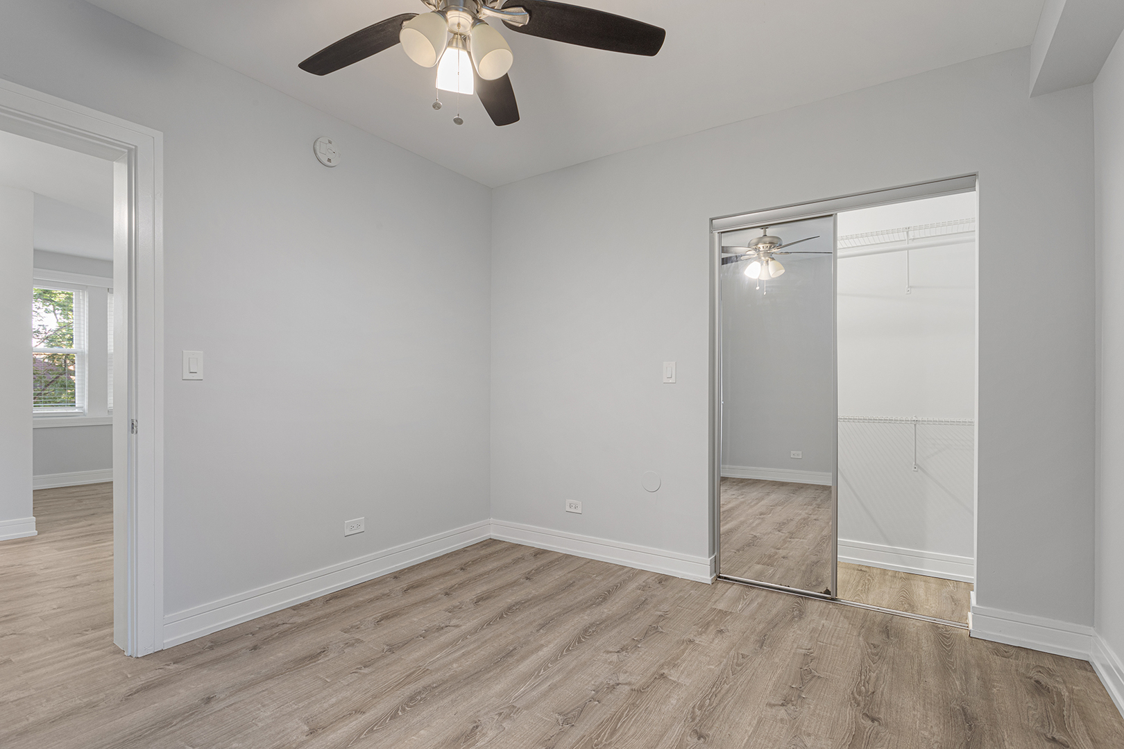 1521 W Sherwin Avenue 501