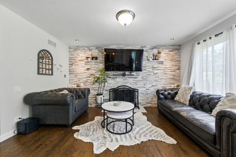 Tiny photo for 1324 Smoketree Lane, Bartlett, IL 60103 (MLS # 12467715)