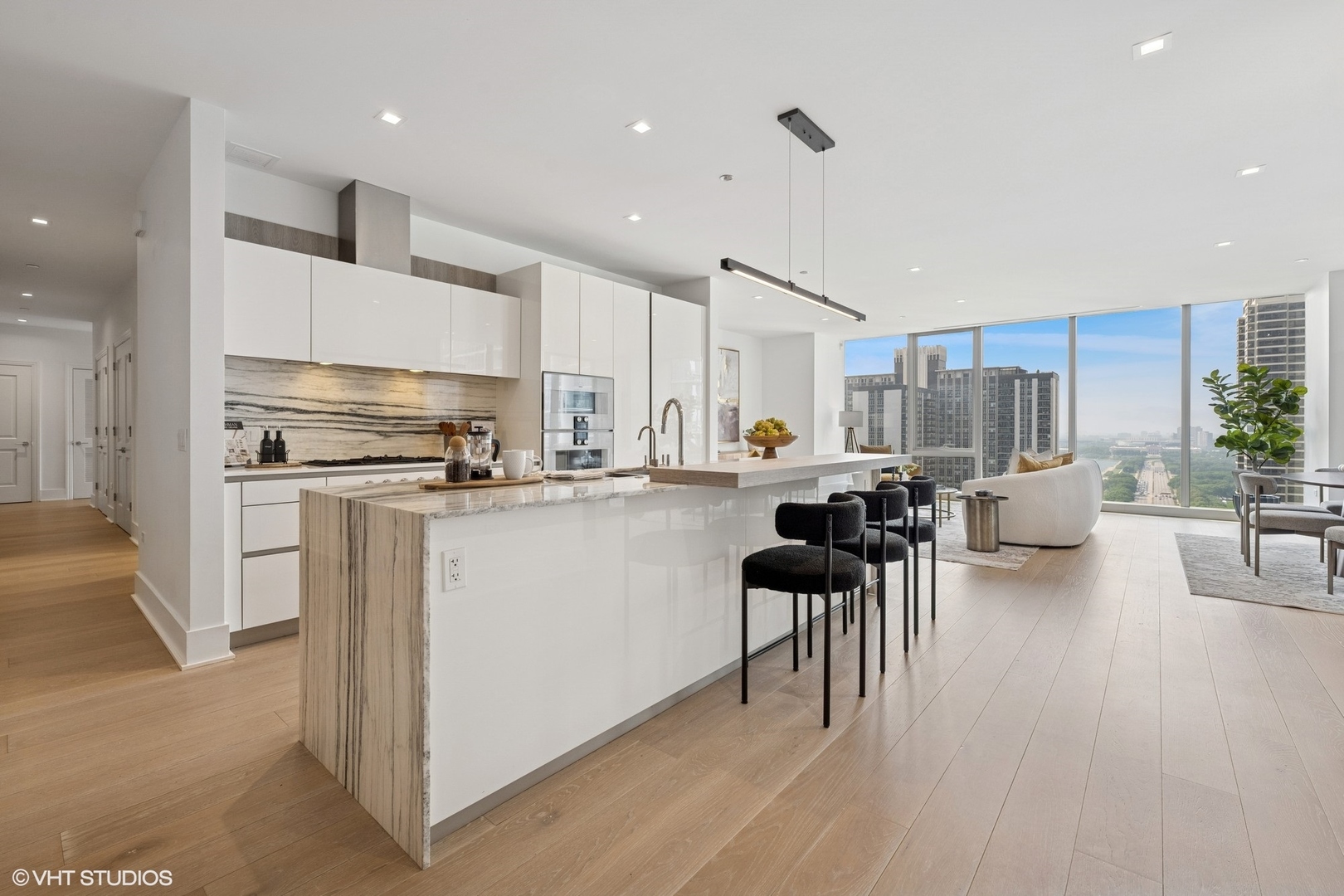 363 E Wacker Drive 1903