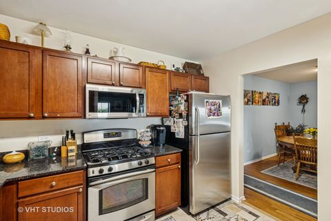 Tiny photo for 390 W Mahogany Court #606, Palatine, IL 60067 (MLS # 12509744)