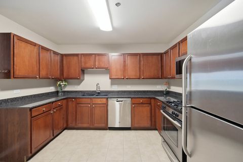 Tiny photo for 390 W Mahogany Court #606, Palatine, IL 60067 (MLS # 12509744)