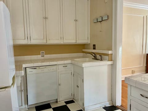 Tiny photo for 2506 N Harrison Street #E1, Davenport, IA 52803 (MLS # 12724419)