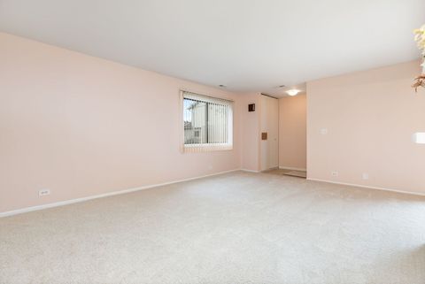 Tiny photo for 236 N WATERFORD Drive, Schaumburg, IL 60194 (MLS # 12592751)