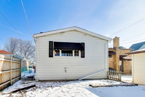 Tiny photo for 6516 N Nordica Avenue, Chicago, IL 60631 (MLS # 12550703)