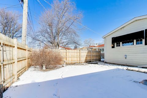 Tiny photo for 6516 N Nordica Avenue, Chicago, IL 60631 (MLS # 12550703)