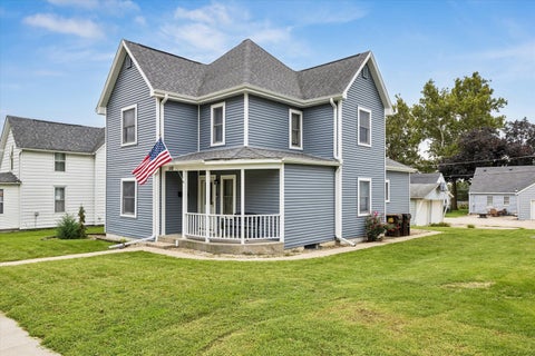 Tiny photo for 1118 10th Avenue, Fulton, IL 61252 (MLS # 12757463)