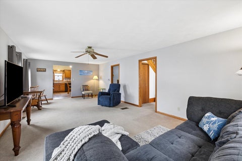 Tiny photo for 1118 10th Avenue, Fulton, IL 61252 (MLS # 12757463)