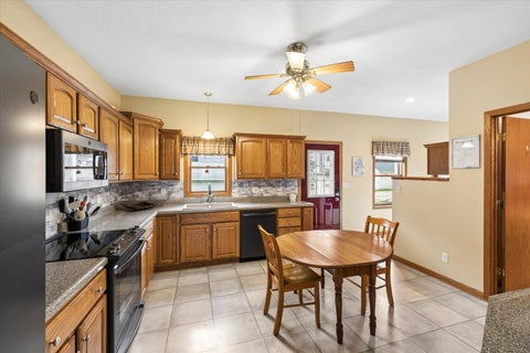 Tiny photo for 1118 10th Avenue, Fulton, IL 61252 (MLS # 12757463)