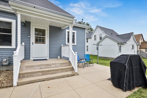 Tiny photo for 1118 10th Avenue, Fulton, IL 61252 (MLS # 12757463)