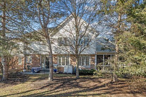 Tiny photo for 1808 Dunhill Circle, Glenview, IL 60025 (MLS # 12545363)