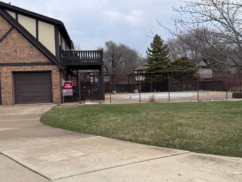 Tiny photo for 2004 Tracy Drive #5, Bloomington, IL 61704 (MLS # 12563784)