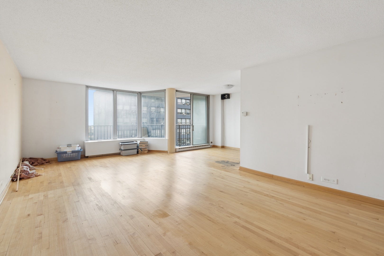 4170 N Marine Drive 14K