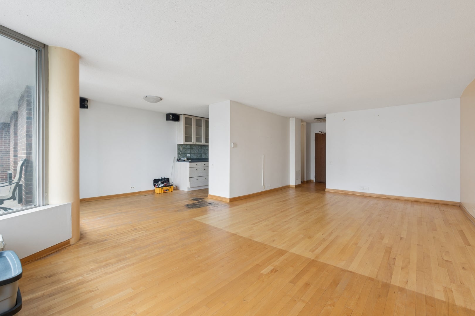 4170 N Marine Drive 14K