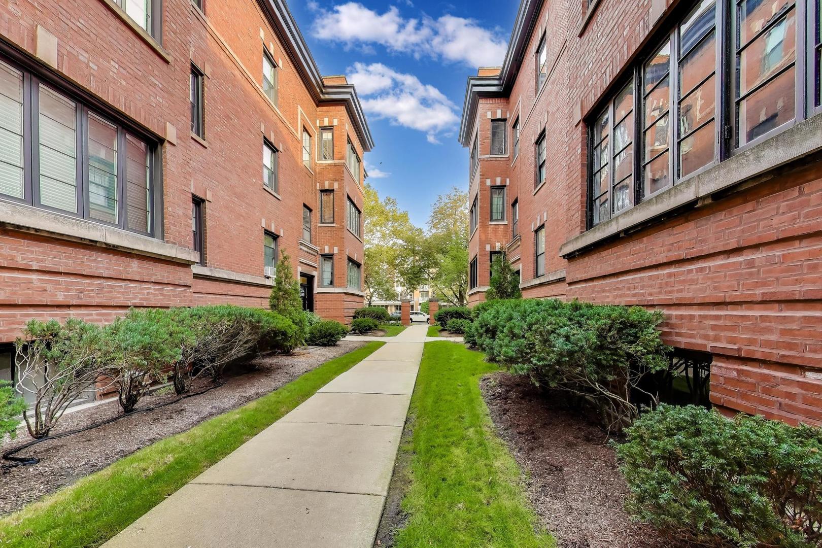 2016 Sherman Avenue 1E