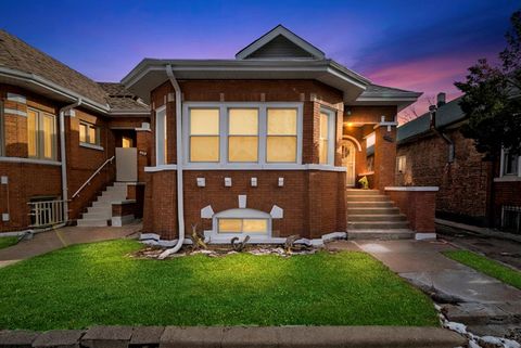 Tiny photo for 6621 S California Avenue, Chicago, IL 60629 (MLS # 12576359)