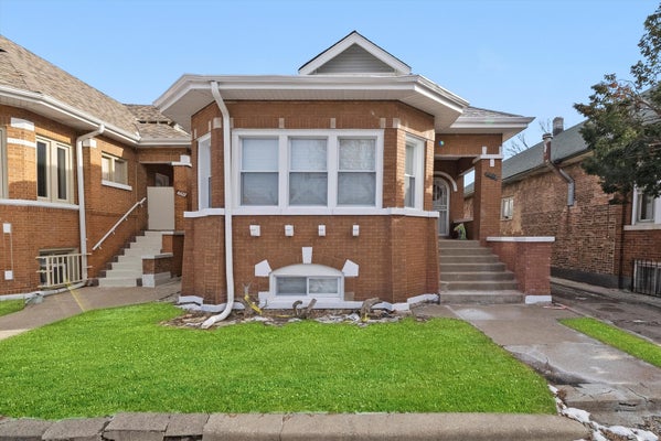 6621 S CALIFORNIA AVE, CHICAGO, IL 60629 - Image f04c12fe2c602e6d72234f663cebbdcd/4238238029