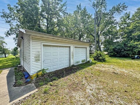 Tiny photo for 1204 W Reynolds Street, Pontiac, IL 61764 (MLS # 12494074)