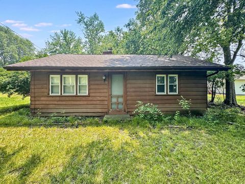 Tiny photo for 1204 W Reynolds Street, Pontiac, IL 61764 (MLS # 12494074)