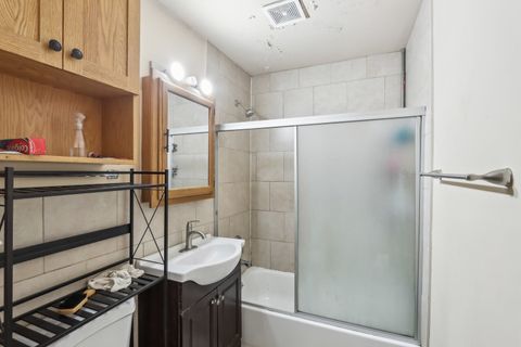 Tiny photo for 600 MESA Drive #103, Hoffman Estates, IL 60169 (MLS # 12502908)