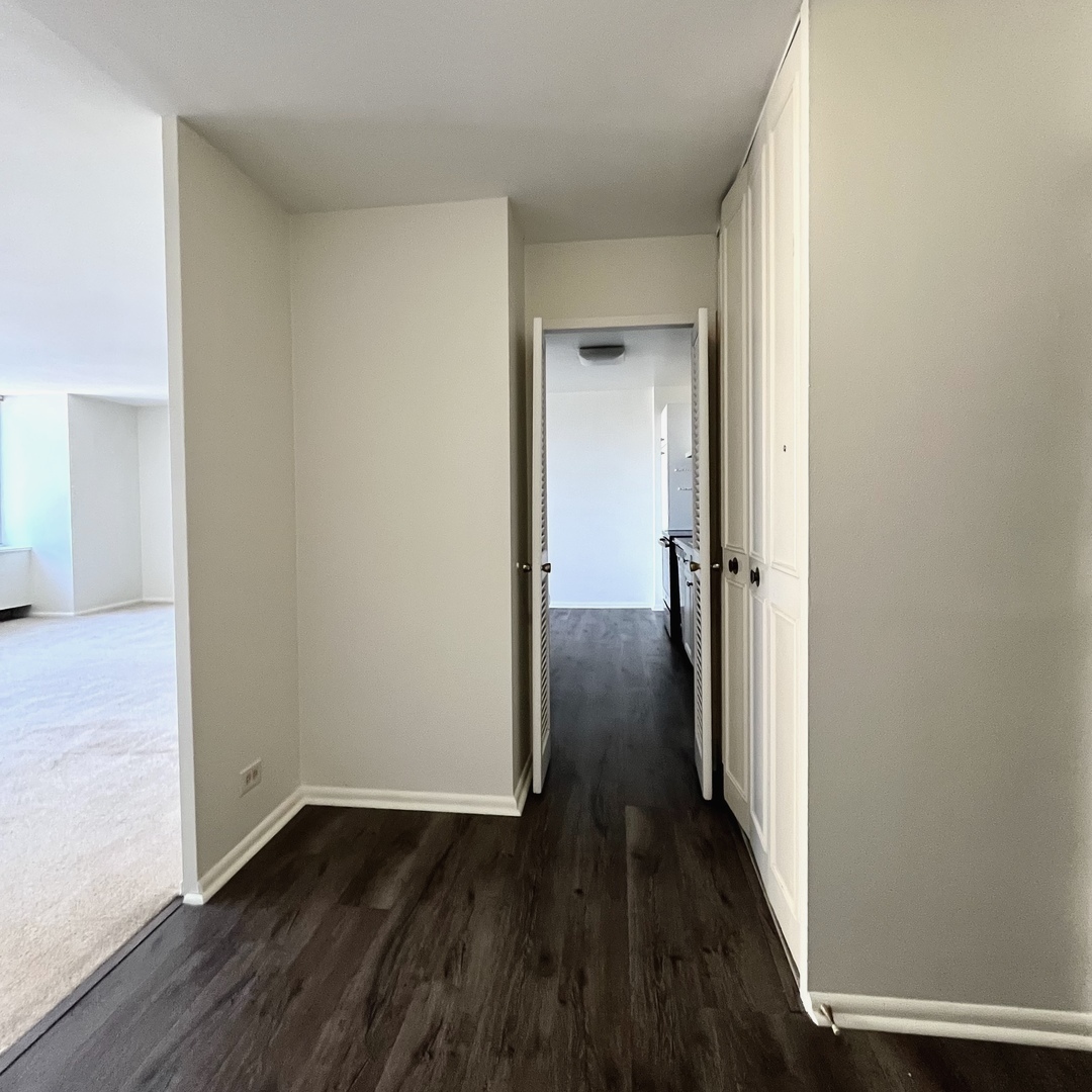 4250 N Marine Drive 1230