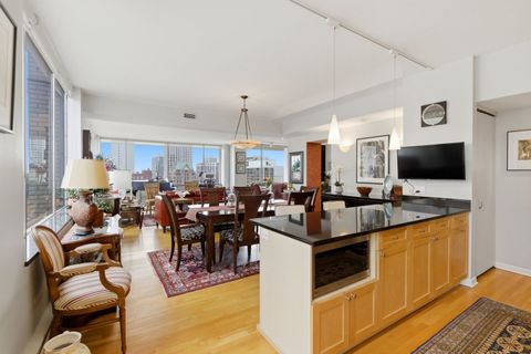 Tiny photo for 1000 N Lake Shore Plaza #24C, Chicago, IL 60611 (MLS # 12579574)