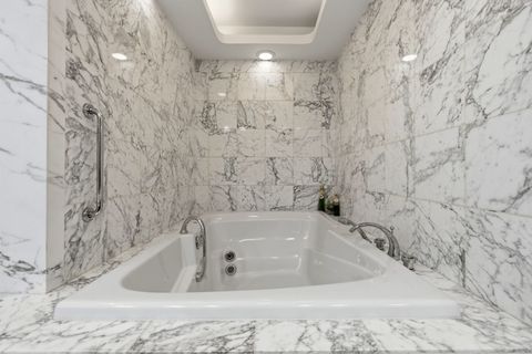 Tiny photo for 1000 N Lake Shore Plaza #24C, Chicago, IL 60611 (MLS # 12579574)