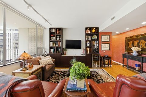 Tiny photo for 1000 N Lake Shore Plaza #24C, Chicago, IL 60611 (MLS # 12579574)
