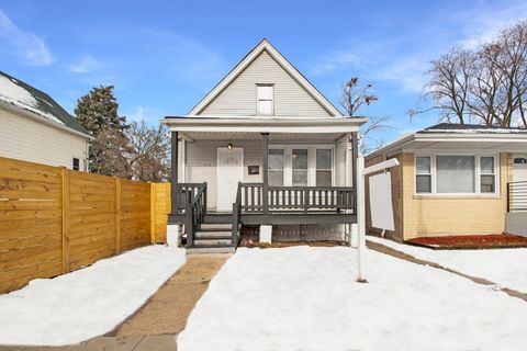 Photo of 252 W 115TH Street, Chicago, IL 60628 (MLS # 12532057)