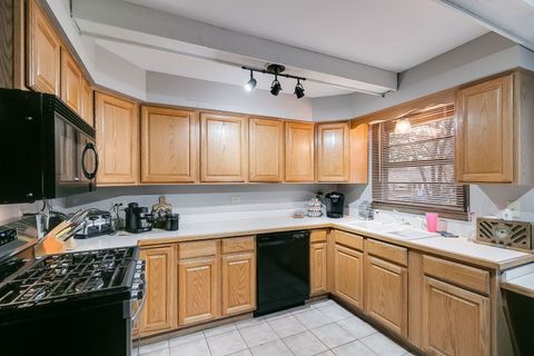 Tiny photo for 9215 S 83rd Avenue, Hickory Hills, IL 60457 (MLS # 12586745)