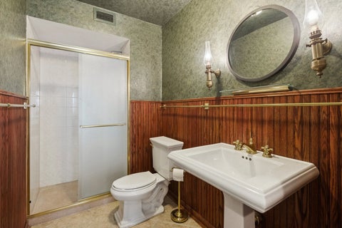 Tiny photo for 6007 N SHERIDAN Road #27B, Chicago, IL 60660 (MLS # 12716692)