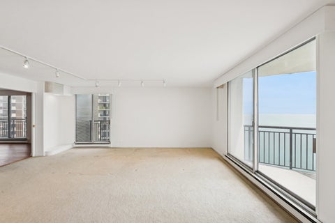 Tiny photo for 6007 N SHERIDAN Road #27B, Chicago, IL 60660 (MLS # 12716692)