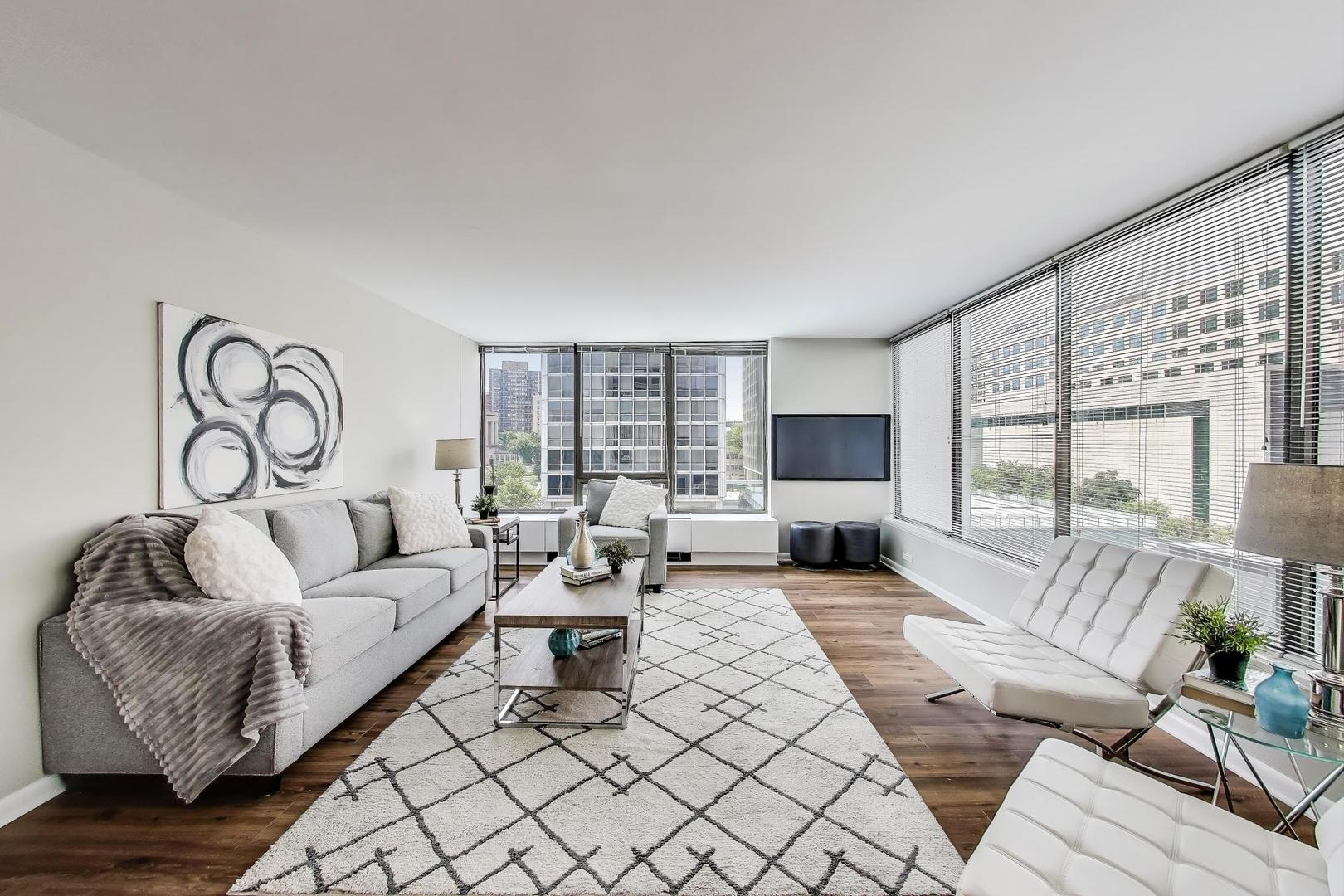 2800 N LAKE SHORE Drive 517