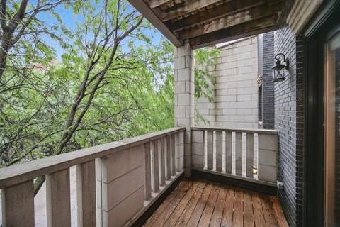 Tiny photo for 2920 N Damen Avenue #2, Chicago, IL 60618 (MLS # 12703025)