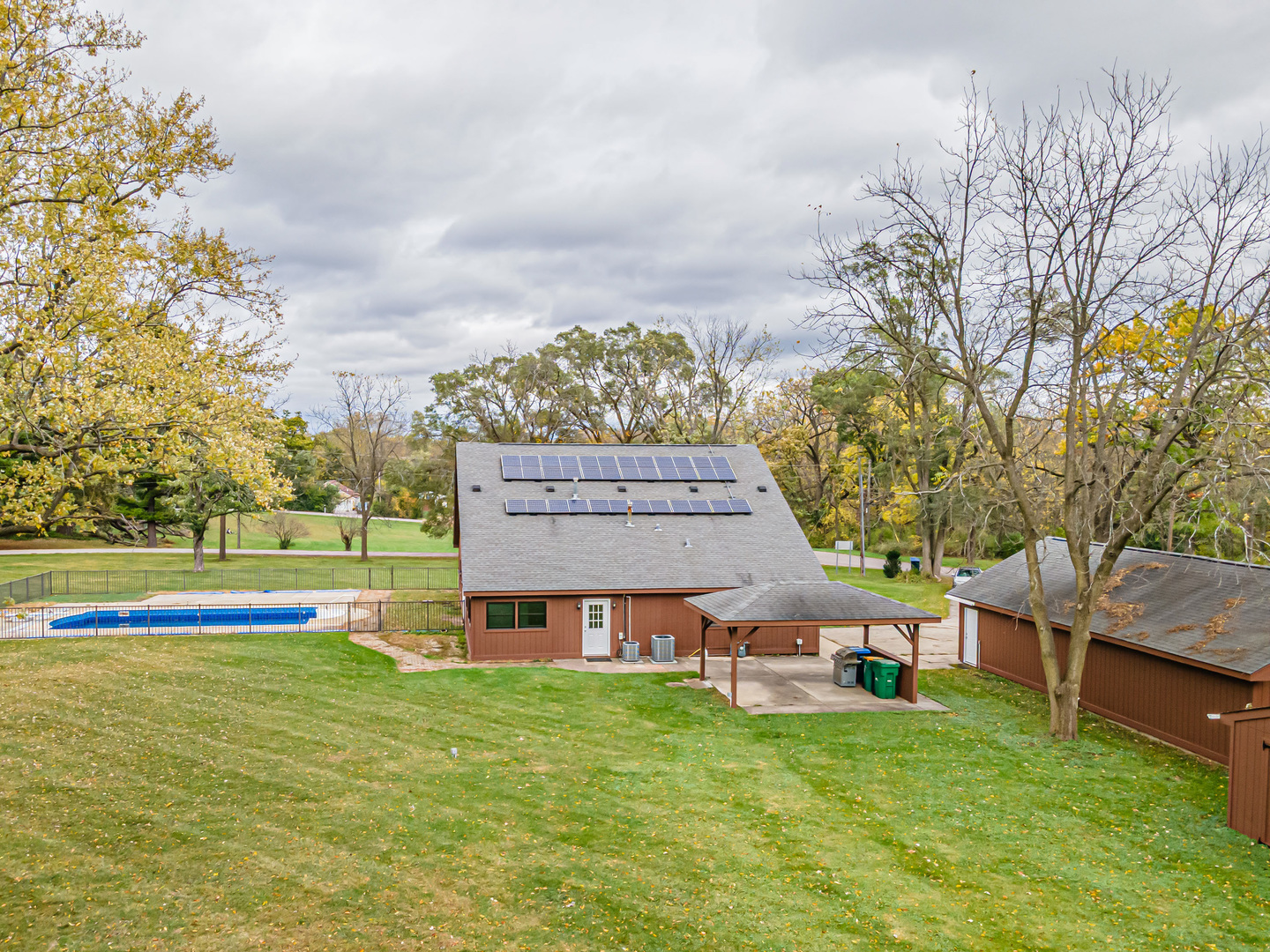 Properties 3 27514 N Forest Garden Road