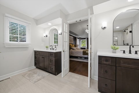 Tiny photo for 223 Justina Street, Hinsdale, IL 60521 (MLS # 12794573)