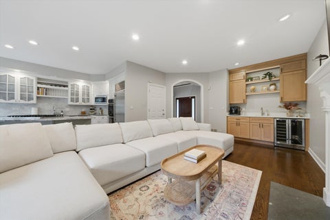Tiny photo for 223 Justina Street, Hinsdale, IL 60521 (MLS # 12794573)