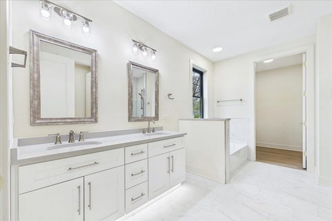 Tiny photo for 2043 Karen's Lane, Long Grove, IL 60047 (MLS # 12784355)