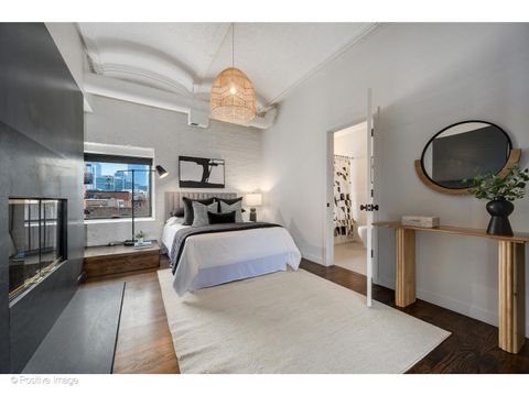 Tiny photo for 1161 W MADISON Street #4S, Chicago, IL 60607 (MLS # 12573031)